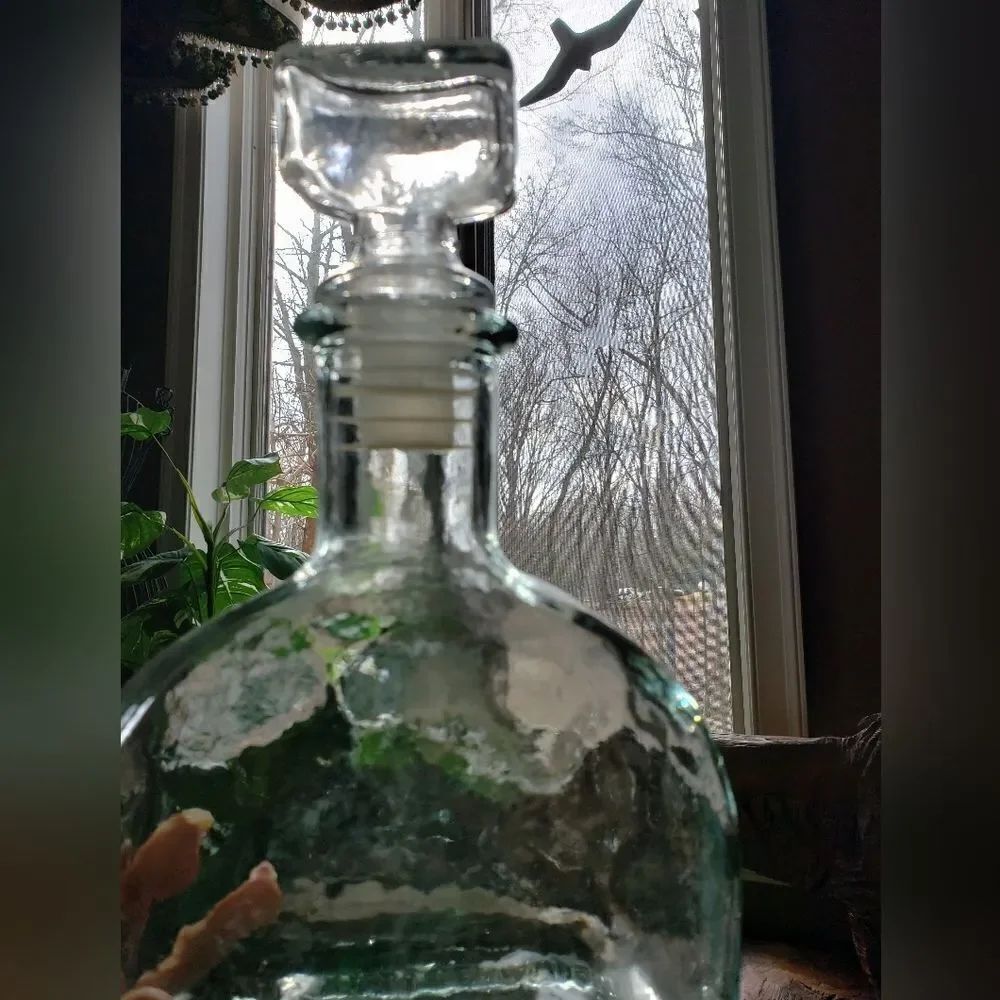 Glass Decanter  - Picture 9 of 11
